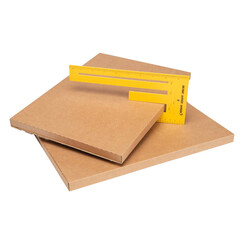 Emballages plats en carton ondulé adaptés au format des grandes lettres pour un affranchissement optimisé.