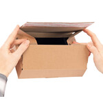 3. Chiudete la scatola premendo leggermente sui lati (PUSH)